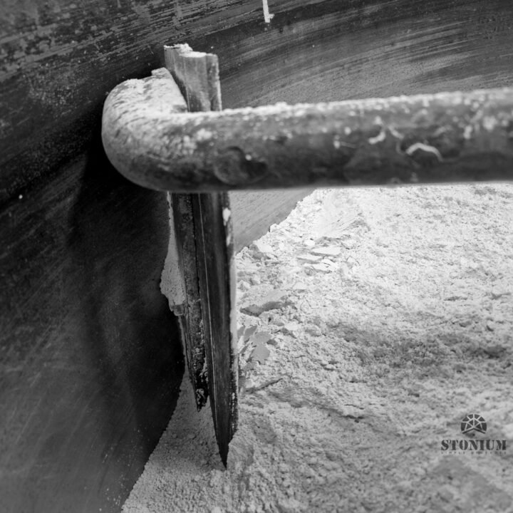 STONIUM 08
